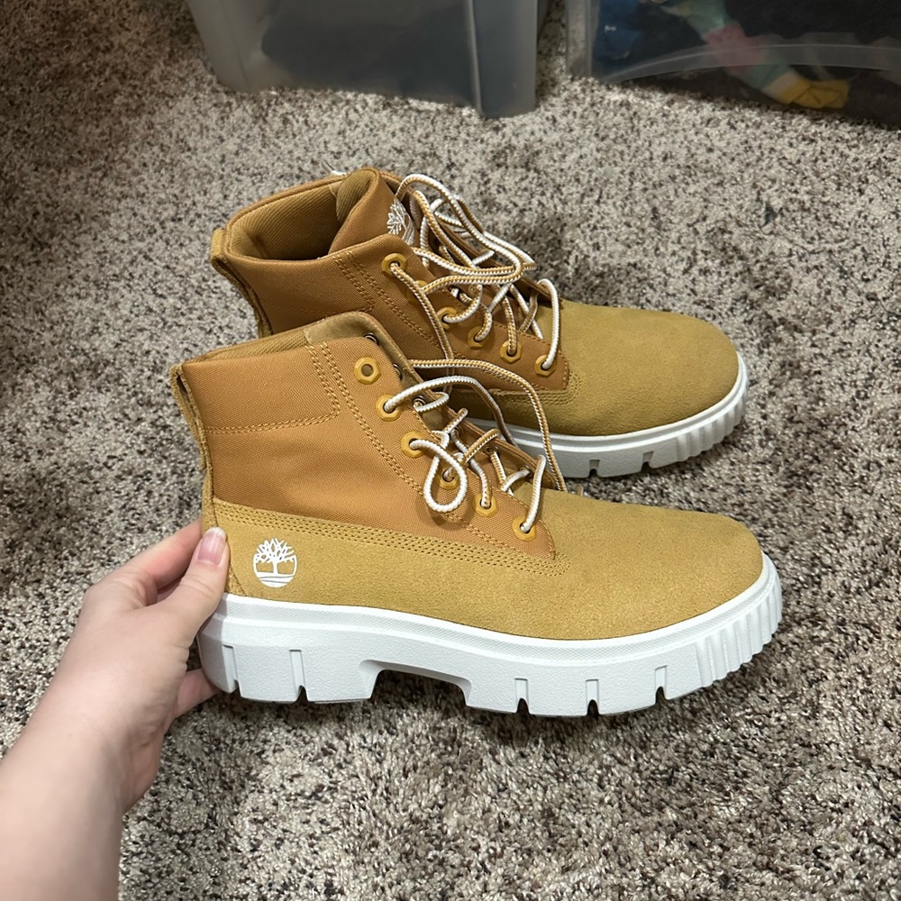 Timberland Boots - Size 8 women’s